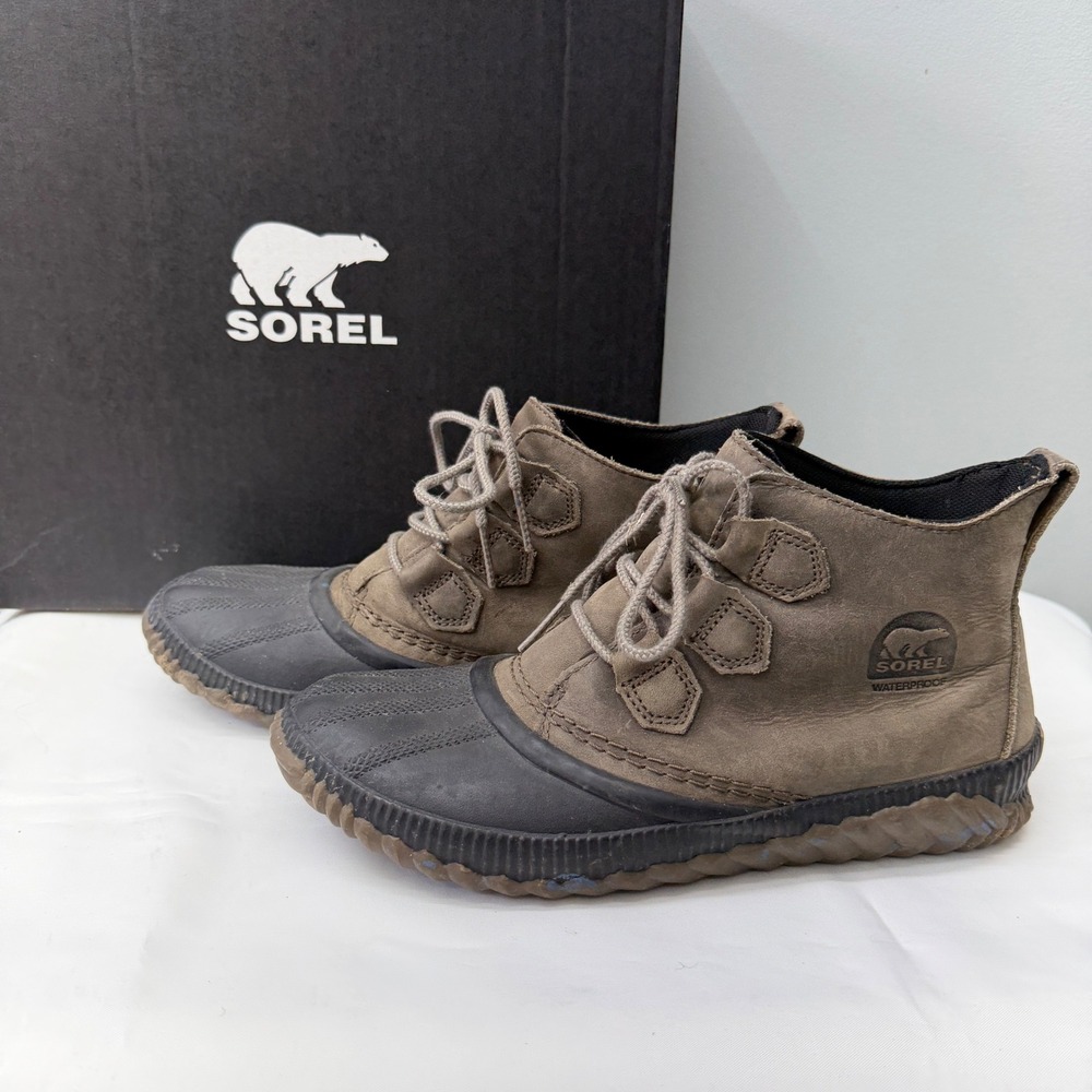 Sorel Out N About Plus Major Womens 8.5 Waterproof Duck Boots Black Grey